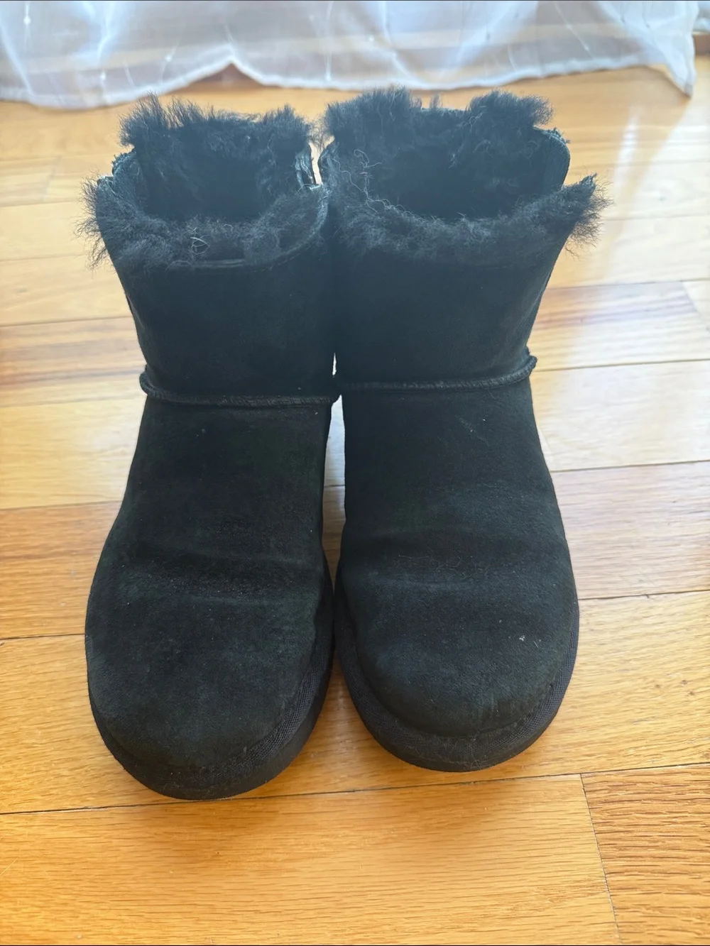 UGG classic short